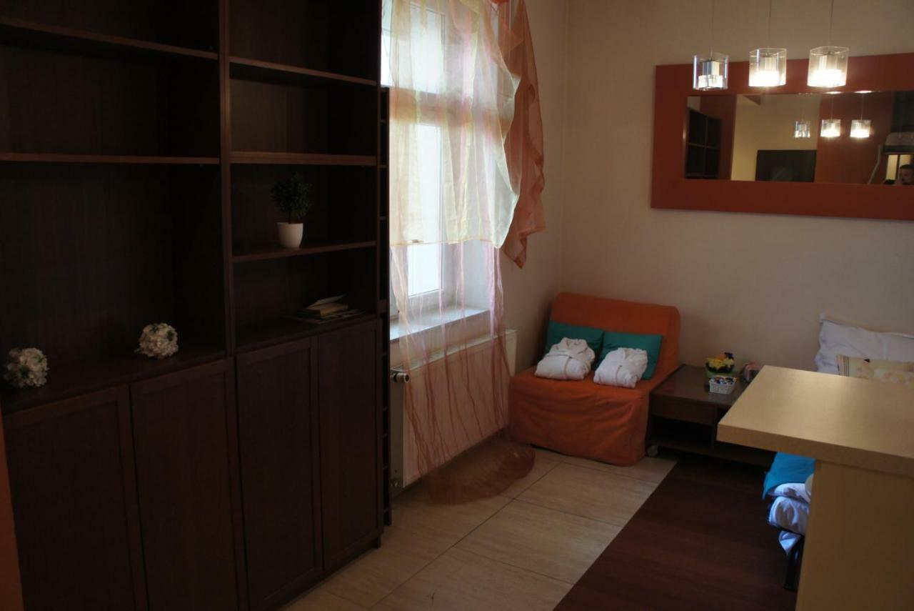 Aleksroks Apartments คราคูฟ ภายนอก รูปภาพ